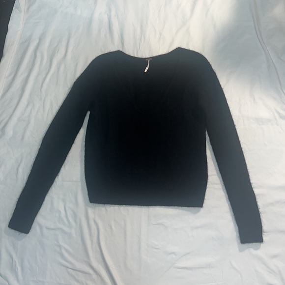 Free People Gossamer V-Neck Sweater in Black, size small - Picture 8 of 10